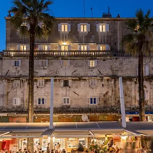 Palazzo 1 Apartment Split